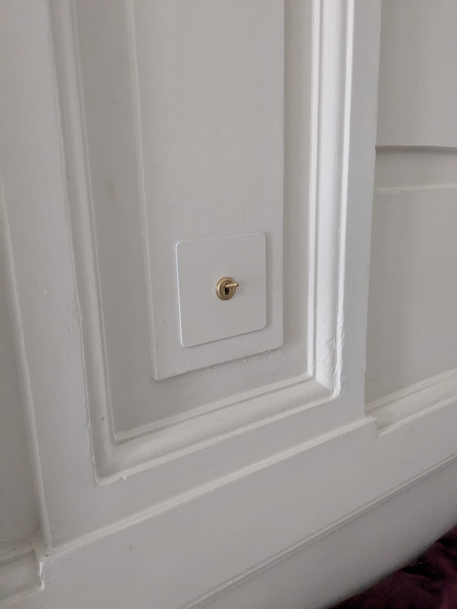 Totaalrenovatie herenhuis: nieuwe elektrische installatie (project Corston, Antwerpen)