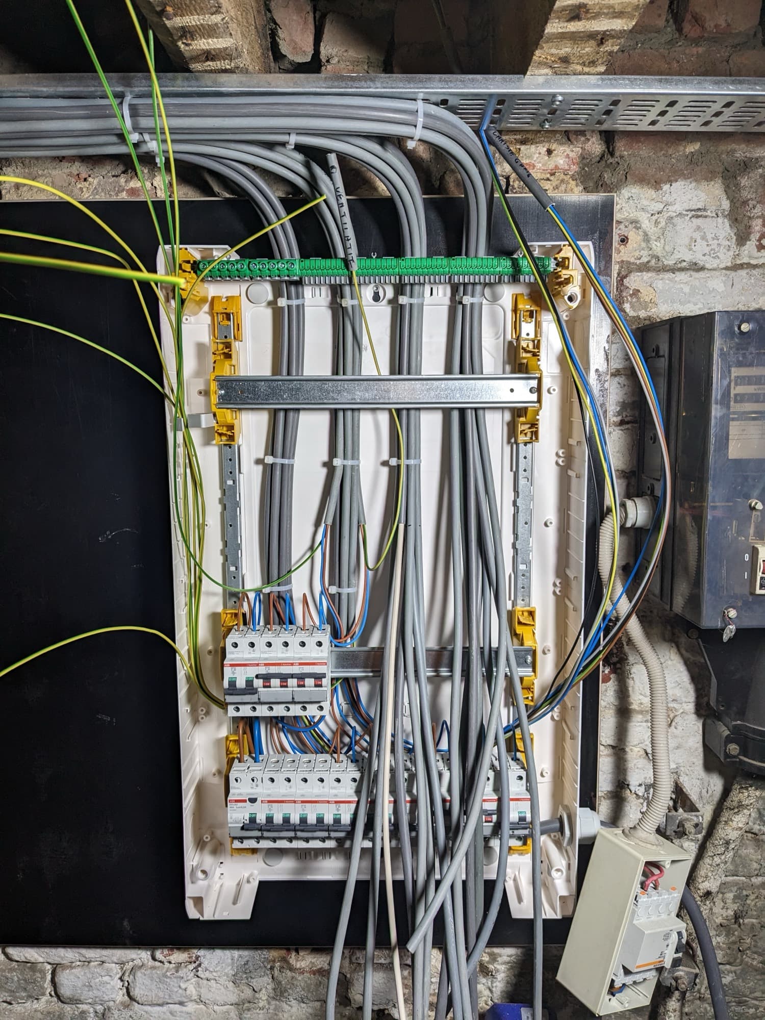 Elektrische totaalrenovatie van woning (project CBD)